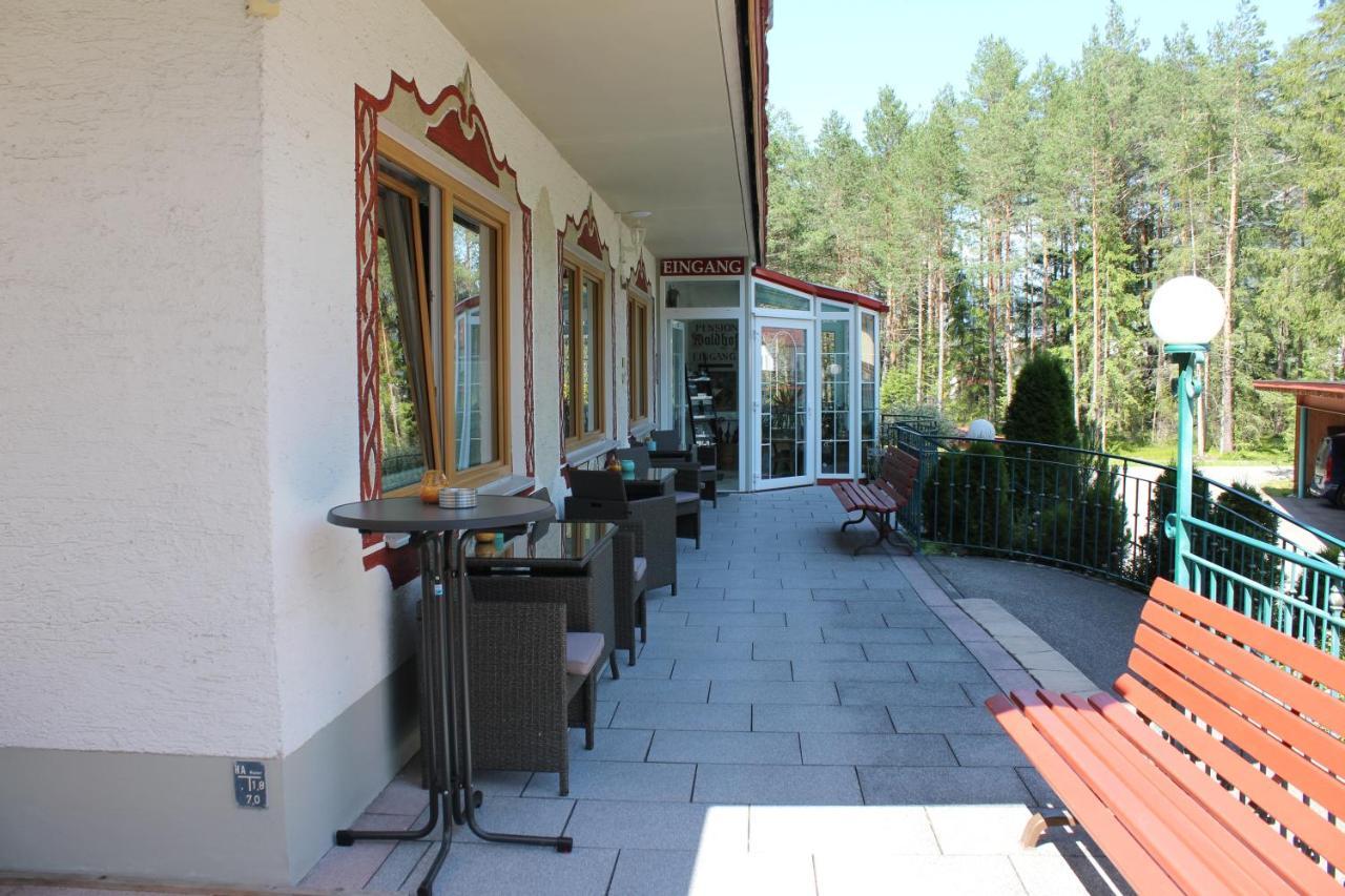 Hotel Garni Waldhof - Wohlfühlen am Lech Stanzach Exterior foto